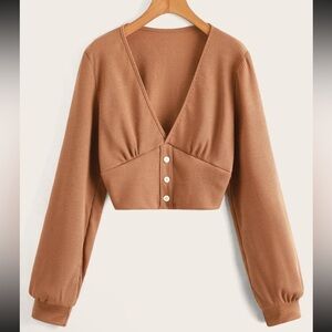 3/$20 NWT brown cropped long sleeve shirt medium
